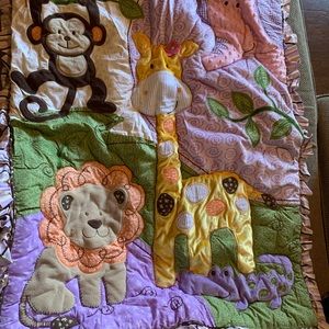 Baby bed full bedding (lions/elephants/monkey) bed